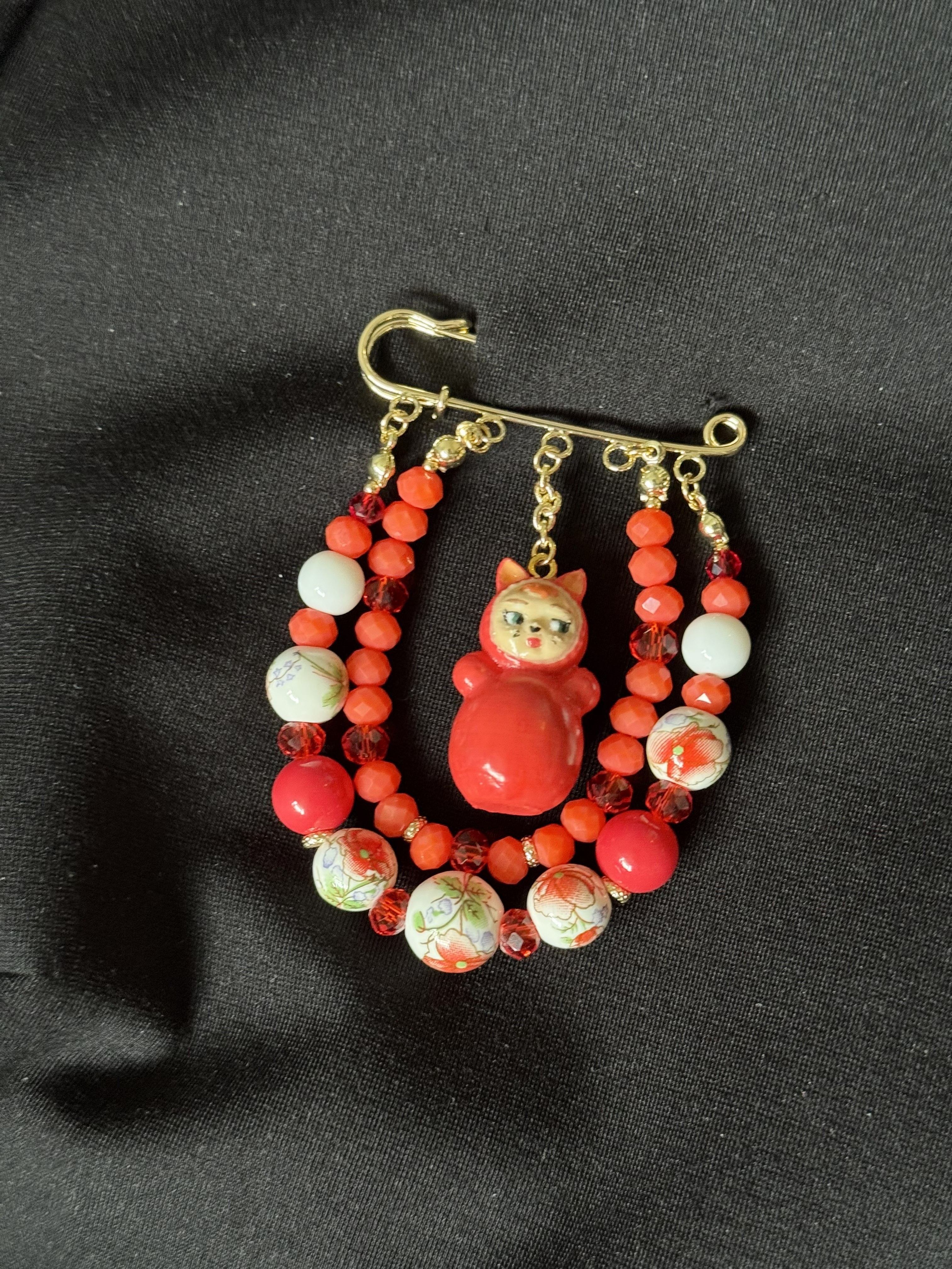 Брошь - булавка "Неваляшка - кошка"